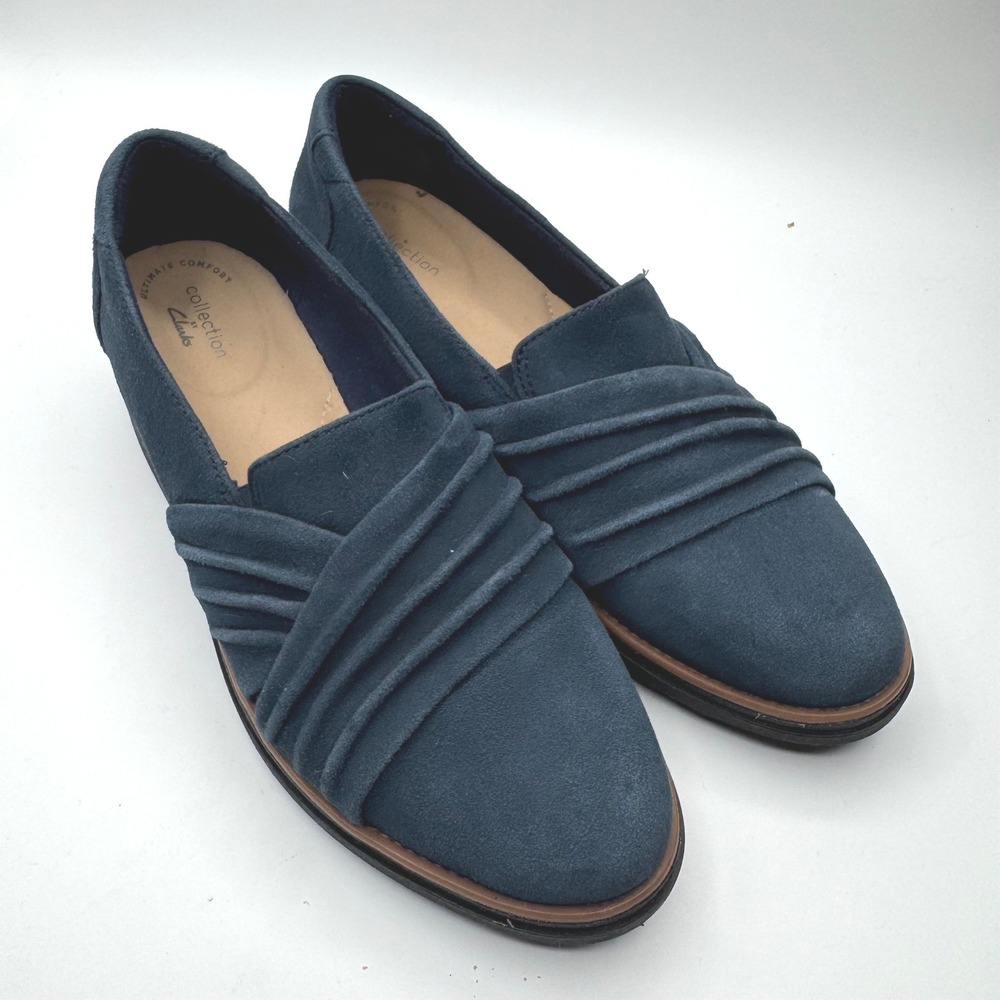 Clarks Womens blue Suede Pleated Wedge Slip On Shoes loafers size 9